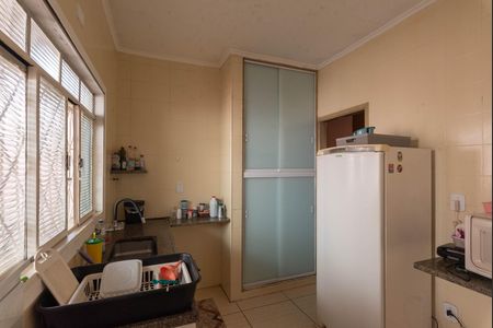 Casa à venda com 230m², 3 quartos e 4 vagas Casa à venda com 230m², 3 quartos e 4 vagasCozinha