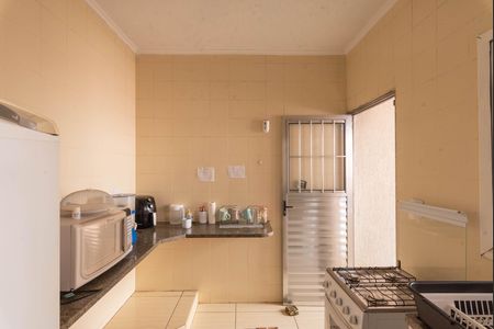 Casa à venda com 230m², 5 quartos e 6 vagas Casa à venda com 230m², 5 quartos e 6 vagasCozinha