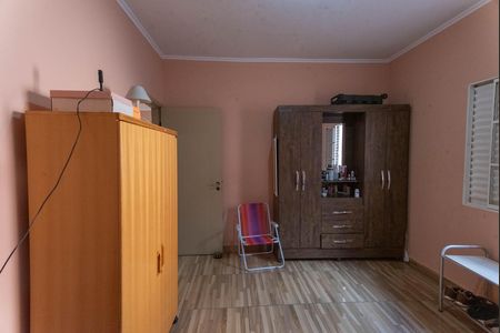 Casa à venda com 230m², 5 quartos e 6 vagas Casa à venda com 230m², 5 quartos e 6 vagasQuarto 3