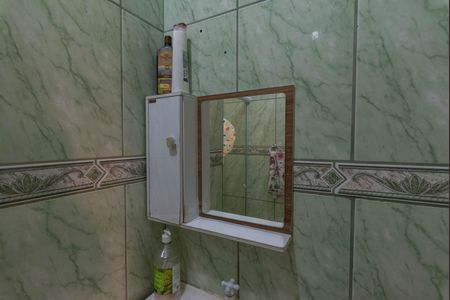 Casa à venda com 230m², 5 quartos e 6 vagas Casa à venda com 230m², 5 quartos e 6 vagasBanheiro social