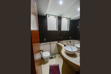 Casa à venda com 550m², 4 quartos e 5 vagasLavabo