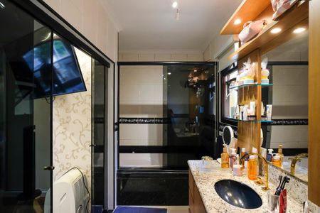 Banheiro da suíte 1 de casa à venda com 3 quartos, 243m² em Nova Gerti, São Caetano do Sul
