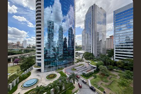 Apartamento para alugar com 69m², 1 quarto e 1 vagaVista 