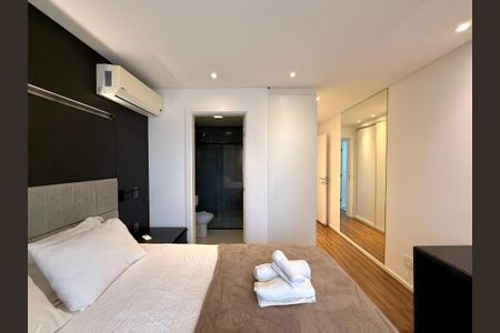 Apartamento para alugar com 69m², 1 quarto e 1 vagaSuíte 