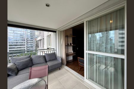 Apartamento para alugar com 69m², 1 quarto e 1 vagaSacada