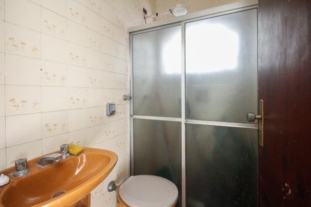 Casa à venda com 225m², 4 quartos e 3 vagasÁrea de Serviço - Banheiro de Serviço 