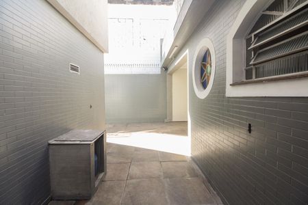 Casa à venda com 225m², 4 quartos e 3 vagasQuintal 