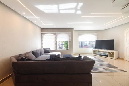 Casa à venda com 225m², 4 quartos e 3 vagasSala 