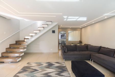 Casa à venda com 225m², 4 quartos e 3 vagasSala 