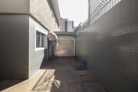 Casa à venda com 225m², 4 quartos e 3 vagasQuintal 