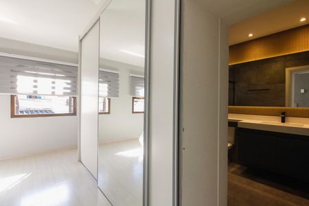 Casa à venda com 225m², 4 quartos e 3 vagasSuíte 