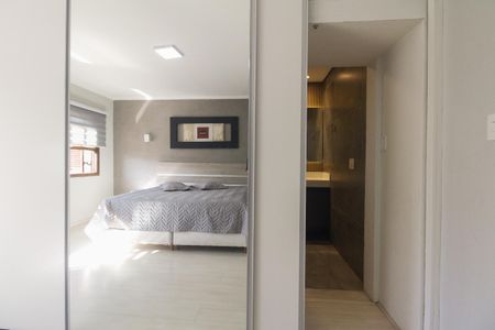 Casa à venda com 225m², 4 quartos e 3 vagasSuíte 