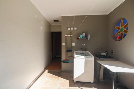 Casa à venda com 225m², 4 quartos e 3 vagasÁrea de Serviço 