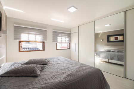 Casa à venda com 225m², 4 quartos e 3 vagasSuíte 