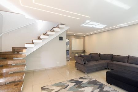 Casa à venda com 225m², 4 quartos e 3 vagasSala 