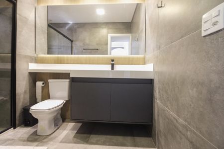 Casa à venda com 225m², 4 quartos e 3 vagasBanheiro Suíte 