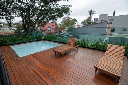 Studio para alugar com 33m², 1 quarto e sem vaga Studio para alugar com 33m², 1 quarto e sem vagaÁrea comum - Piscina Infantil