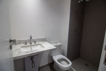 Studio para alugar com 33m², 1 quarto e sem vaga Studio para alugar com 33m², 1 quarto e sem vagaBanheiro