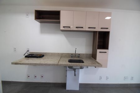 Studio para alugar com 33m², 1 quarto e sem vaga Studio para alugar com 33m², 1 quarto e sem vagaCozinha