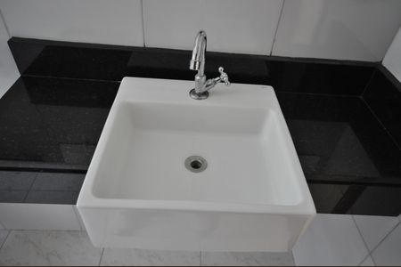 Banheiro de casa para alugar com 1 quarto, 30m² em Vila Isolina Mazzei, São Paulo