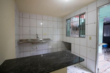 Sala/Cozinha de casa para alugar com 1 quarto, 26m² em Jardim Ana Maria, São Paulo