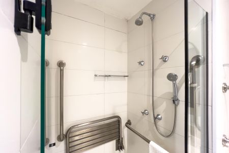 Studio para alugar com 28m², 1 quarto e sem vaga Studio para alugar com 28m², 1 quarto e sem vagaBanheiro