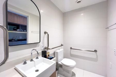 Studio para alugar com 28m², 1 quarto e sem vaga Studio para alugar com 28m², 1 quarto e sem vagaBanheiro