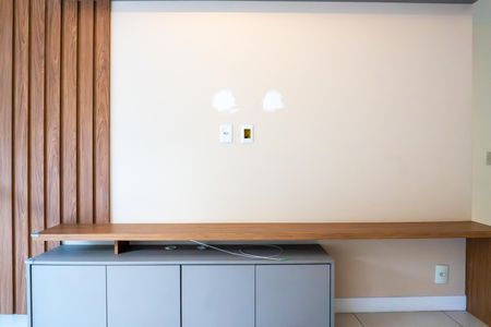 Apartamento à venda com 93m², 2 quartos e 1 vaga Apartamento à venda com 93m², 2 quartos e 1 vagaSala