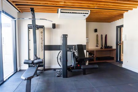 Apartamento à venda com 93m², 2 quartos e 1 vaga Apartamento à venda com 93m², 2 quartos e 1 vagaÁrea comum - Academia