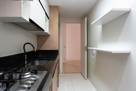 Apartamento à venda com 93m², 2 quartos e 1 vaga Apartamento à venda com 93m², 2 quartos e 1 vagaCozinha