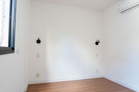 Apartamento à venda com 93m², 2 quartos e 1 vaga Apartamento à venda com 93m², 2 quartos e 1 vagaSuíte