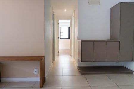 Apartamento à venda com 93m², 2 quartos e 1 vaga Apartamento à venda com 93m², 2 quartos e 1 vagaSala
