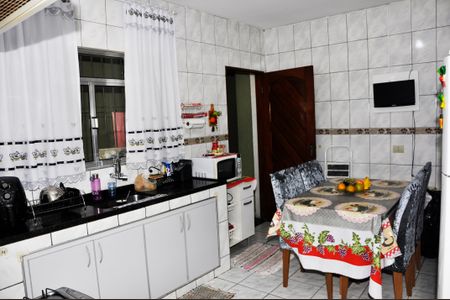 Casa para alugar com 125m², 2 quartos e 1 vaga Casa para alugar com 125m², 2 quartos e 1 vagaDetalhe - Cozinha