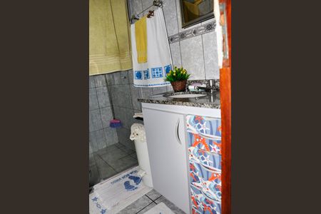 Casa para alugar com 125m², 2 quartos e 1 vaga Casa para alugar com 125m², 2 quartos e 1 vagaDetalhe - Banheiro Social