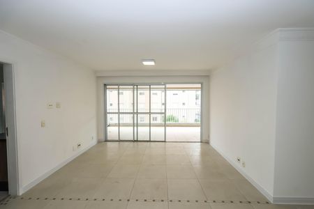 Sala de apartamento à venda com 4 quartos, 144m² em Vila Gumercindo, São Paulo