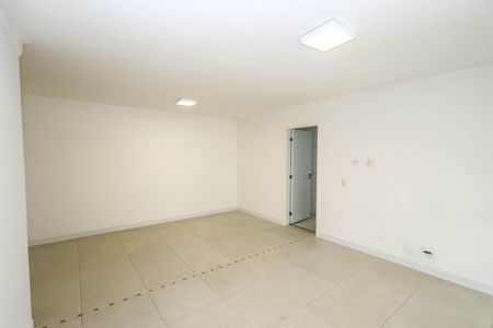 Sala de apartamento à venda com 4 quartos, 144m² em Vila Gumercindo, São Paulo