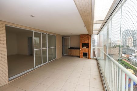Apartamento à venda com 144m², 4 quartos e 2 vagasVaranda