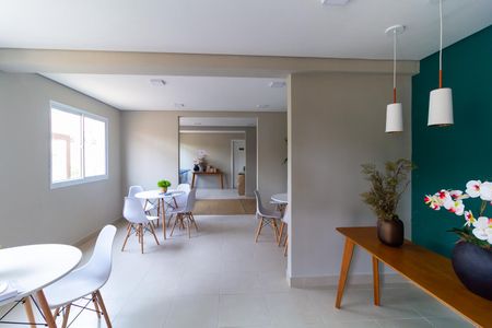 Apartamento para alugar com 35m², 2 quartos e sem vagaÁrea comum - Salão de festas