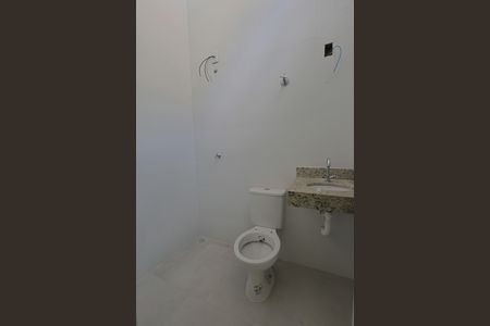 Casa à venda com 89m², 2 quartos e 2 vagasBanheiro