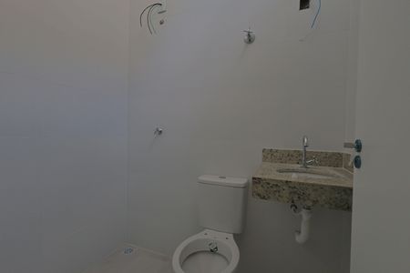 Casa à venda com 89m², 2 quartos e 2 vagasBanheiro