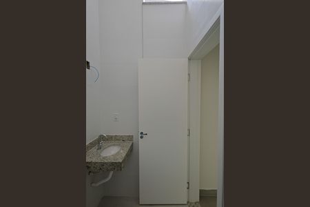 Casa à venda com 89m², 2 quartos e 2 vagasBanheiro