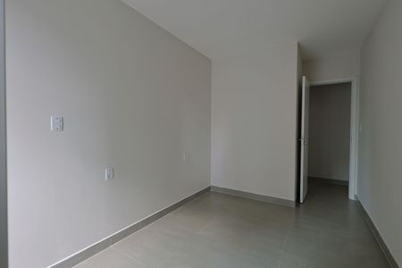 Casa à venda com 89m², 2 quartos e 2 vagasSuíte