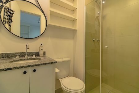 Studio para alugar com 29m², 1 quarto e sem vaga Studio para alugar com 29m², 1 quarto e sem vagaBanheiro