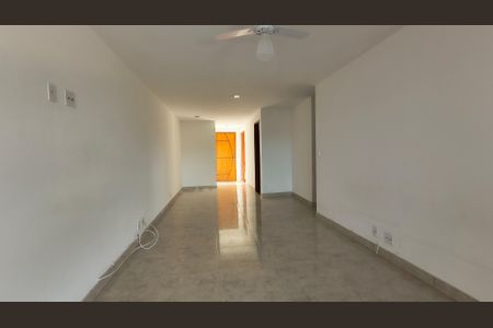 Sala de apartamento para alugar com 4 quartos, 120m² em Recreio dos Bandeirantes, Rio de Janeiro
