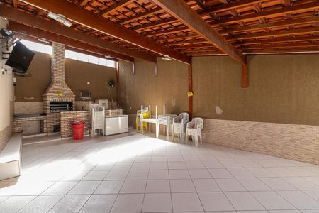 Casa de condomínio à venda com 54m², 2 quartos e 2 vagas Casa de condomínio à venda com 54m², 2 quartos e 2 vagasÁrea Comum - Churrasqueira