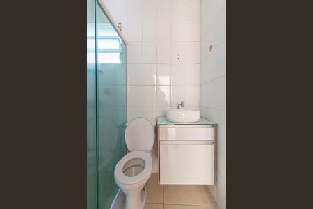 Casa de condomínio à venda com 54m², 2 quartos e 2 vagas Casa de condomínio à venda com 54m², 2 quartos e 2 vagasBanheiro