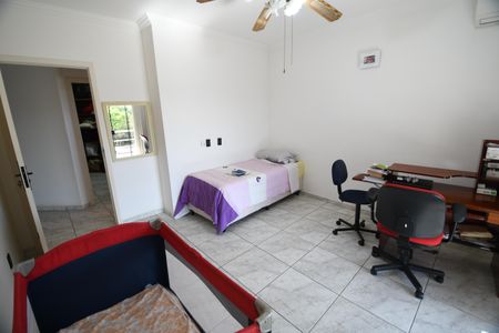 Casa à venda com 337m², 3 quartos e 4 vagasSuíte 1