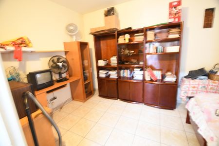 Casa à venda com 337m², 3 quartos e 4 vagasQuarto de Serviço