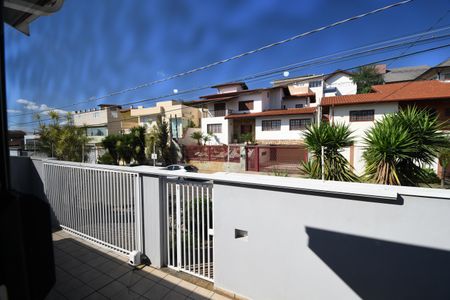 Casa à venda com 337m², 3 quartos e 4 vagasVista da Suíte 2