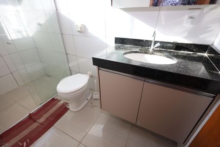 Casa para alugar com 180m², 3 quartos e 2 vagasBanheiro da Suíte